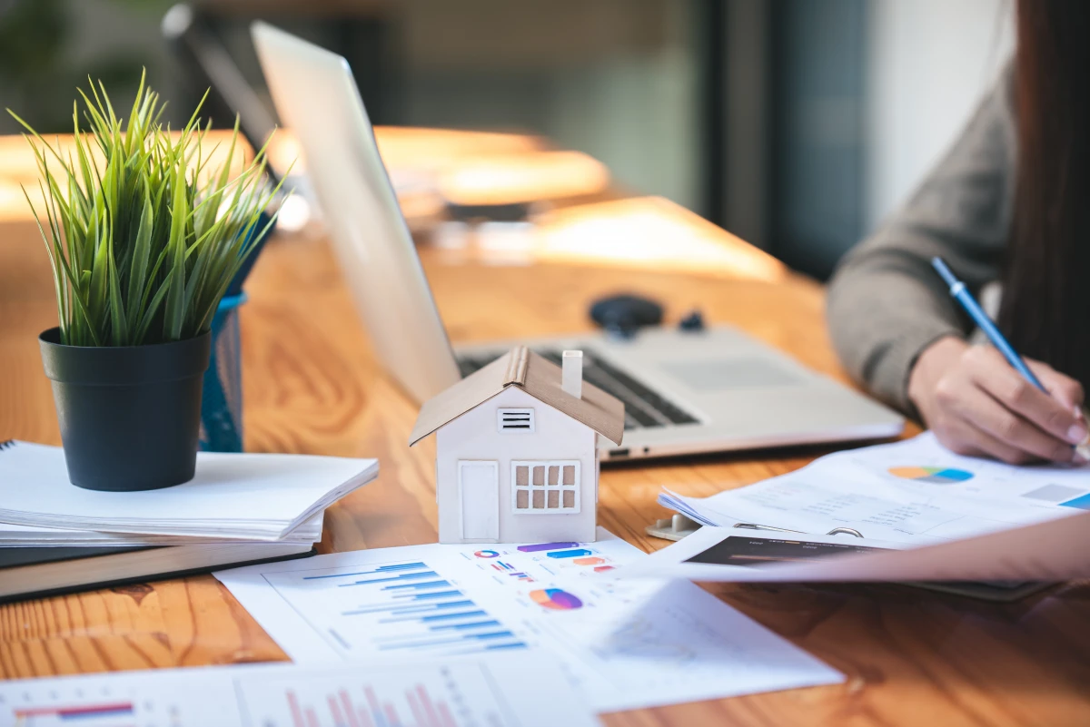 Gérer son patrimoine immobilier à l'étranger : défis et opportunités pour les investisseurs français